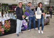 Peter van Rijssen van Planttip samen met 2 bezoekers