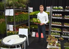 Nog een verkoper van Royal Flora Holland, Stijn Kempen. Hij representeert kwekerij van Oosten.