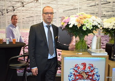 Rockus van Tuijl van Linflowers staat op de beurs met hun Baltica.