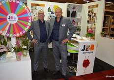 Het maakte eigenlijk niet uit waarhet rad stopte, zij die de moeite namen even aan te lopen bij JBB hadden altijd prijs bij Edwin de Brabader en Henkjan van Essen.