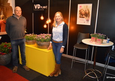 Guy van Deuren en Elisabete Pires van VD Plant. Elisabete is verantwoordelijk voor de kwekerij in Portugal, alwaar men een deel van het assortiment  opkweekt.