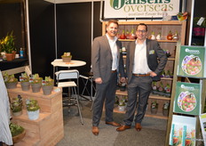 De topverkopers van Jansens Overseas, Dennis en Maarten.