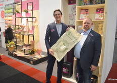 Vase Life timmert aan de weg met verschillende producten en productinnovaties. Een daarvan is de productie van de nieuwe, volledig recyclebare sachet.