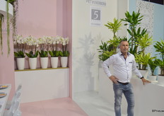 Piet Vijverberg,  op de beurs o.a. vertegenwoordigd door Arend Noordam. Arend is binnen Vijverberg verantwoordelijk voor de potplantendivisie.