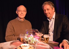 Erik Leeuwaarden (voormalig financieel directeur Royal FloraHolland) en Leendert Eigenraam (secretaris RVC Royal FloraHolland)