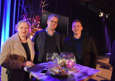 Kobus Verschoor (Fersflowers.nl) met dochter Lidian en zoon Marc