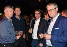 Peter Smak (Royal FloraHolland) Martin Zwinkel (Divine Flowers) Jan Mantel (Hortipoint) Wim Steur (Tulpen kwekerij Wireco)