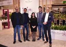 Joop de boer, Niels Kuiper, Wu Yi, Marco Heijnen en Mark Eijsackers van Floricultura lanceerden dit jaar op de IPM hun Elastica concept.