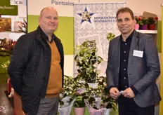 Bert Baltus samen met Hans Hoogendoorn bij de Stephanotis van kwekerij Hoogendoorn Stephanotis.