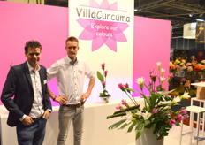 Ramon Zuidgeest en Frank van Schie van Villa Curcuma - die van die specerij, inderdaad, maar zoals deze heren maar al te goed weten kan het plantje ook zo omwille van zijn mooie bloemen bewonderd worden.
