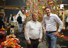 Summit Gerbera (voorheen Focus on Gerbera geheten) vertegenwoordigd op het vlak van promotie een groot deel van de gerberamarkt in Nederland. Op de foto Berry den Houten en Thijs v/d Wilk.
