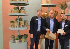 Koen Pack, op de Trade Fair vertegenwoordigd door Rick Minck, Rob Groeneveld en Marco van der Werff. Papier en karton hebben we meer gezien, maar een een emmer van karton...is bij ons weten vooralsnog iets echt nieuws.