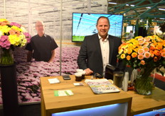 Chris Biesheuvel, die de sales bemiddeling voor enkele kwekers combineert met het maken van professionele bedrijfsvideo's en fotografie.