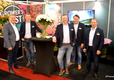 Vijf van de in totaal negen kwekers die samen Quality Growers vormen. Eén van de hen, Vitaflor, lanceerde op de beurs een nieuwe varieteit genaamd Life.