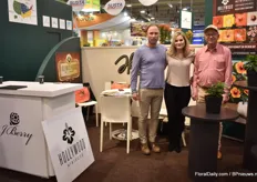 Jonathan Berry, Tamara Risken and Jim Berry of J. Berry Nursery presenting their Hollywood Hibiscus series. This brand is on the market for about 4 years now.