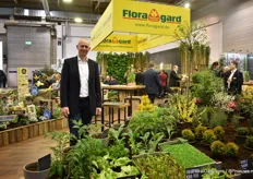 Thomas Büter of Floragard. At this year's show, they focused on showing the different kind of substrate recipes they have Showing them all was not possible, as they have about 4,000 different recopies. The emphasis is on the use of less peat in the substrate mixes as by 2030, the use of peat needs to be reduced significantly for the professional growers. So every year, the use of peat should go down step by step. For this reason, Floragard offers mixes in which growers can choose the percentage of peat in it.