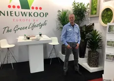 André Kuijpers van Nieuwkoop Europe was ook present op de beurs. Nieuwkoop Europe lever een compleet concept voor de interieur beplanters en de exporteurs.
