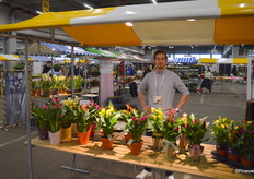 Stijn Breugem van callakwekerij BB plant. De eerste B is van vader Bram, maar as we speak is zoon Stijn doende het bedrijf over te nemen.