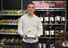 Dirk de Vries, accountmanger van RFH, stond op de beurs voor zijn kwekers: Itoh Peony, Ever Green, Van den Succulenten en Boomkamp.