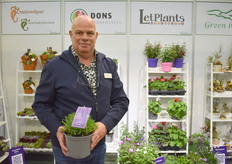 Cees Bronkhorst van Q-Sales, was present op de beurs namens Sierteelt Sales. Natuurlijk stond Cees er weer voor zijn kwekers, hij was ook zeer tevreden over de Lavendula van Dons Boomkwekerijen.