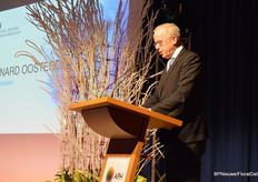 Bernard Oosterom, president AIPH, heet de genomineerden, sponsoren en andere gasten welkom