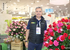 Carlos Mahecha, Farm Fresh Flowers