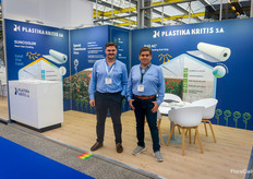 Lampros Assariotakis en Manos Calivas, Plastika Kritis