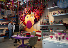 De kleurrijke Roseamor stand