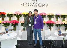 Antonella Hinojosa en Alejandro Guerra van Floraroma S.A.