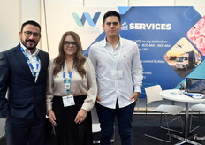 Pedro Utreras, Monica Lopez en Juan Zambrano van Worldwide Cargo Logistics Cia. Ltda.