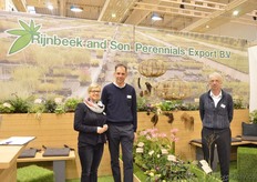 Olga Starz, Arno Rijnbeek and Nico Rijnbeek of Rijnbeek and Son Perennials Export. At the show, their amerines took center stage. It is a cross between nerine and amarilles. It flowers earlier and is frost resistant, it can stand minus 5.