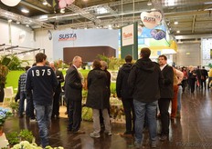 Many people interested in the extraordinary products of Fleurizon.