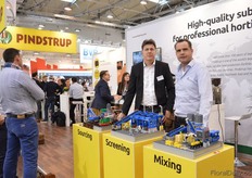 Tonny Roman and Frank Kuijpers of Pindstrup.