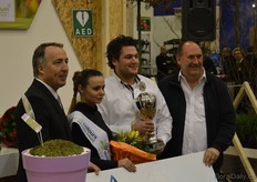 the winner of the Show Your Color Award 2017: Van Son & Koot, with the Mentha requienii Match & Moss Menthol