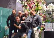 Is it the All Star soccer team? No it isn’t, it’s the Decorum team. Their products are to be found allover Moscow: in the Rhizzkaja market but also in flower shops all over town.