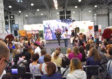 ...they took an important role in the florist shows! Of course to promote their products, but also in presenting the programm