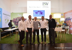 The team of Proven Winners Europe. Proven Winners comes from the US and 15 years ago, they started up Proven Winners in Europe. Proven Winners has nurseries all over the world and work with breeders from all over the world. They trial and select the best ones - with the demands of the end consumer as main focus.