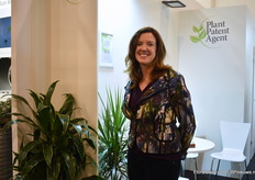 Cassy Bright of Plant Patent Agent. Since 1996 she has been working with breeders to coordinate their intellectual property needs.