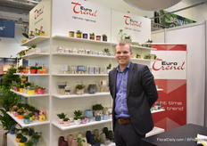 Steffen Schyth of EuroTrend presenting their new products.