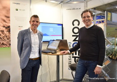 Peter Lindhout and Leen Willem Bavis of Concept data systems demonstrating their horticultural software PAT.