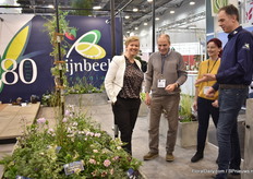 The team of Rijnbeek and Son talking with visitors.