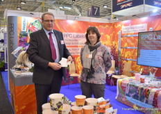 Jeremy Watkinson  and Catherin Pilling of PPC Labels presenting their labels on which they printed plant passports, which is a hot topic.