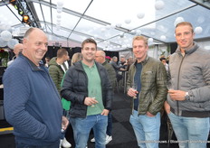 Peet Overdevest, Mark Overdevest (HT Verboom), Dave van der Ploeg (Kwekerij Van der Ploeg) en Peet Vis (Landscheiding)