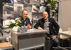 Jarco van Dijk van Aluminium Constructions en Aad Verduijn van Westland toerisme