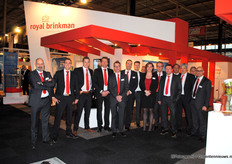 Drie keer fluiten en het team van Royal Brinkman staat paraat.