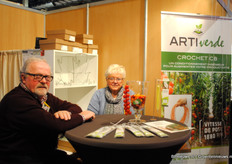 En Jacques Vanelstlande en zijn vrouw, van Artiverde - leverancier tomatenhaken
