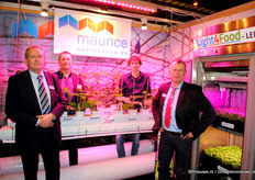 Walter Buth, Rene van Haeff, Niels Jacobs en Jos Groenewegen van Maurice Kassenbouw en Light4Food