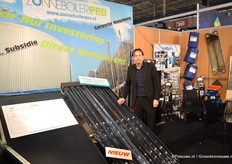 "Albert Dorland van Zonneboilerpro. "Op de hoogrendement vacuum collectoren kan men subsidies krijgen, en niet zo'n beetje ook", aldus Albert."