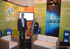 René Verkroost en Iman Verhelst. Iman is sinds oktober de nieuwe man bij AMS en is dealer voor de regio Zuid-West Nederland.