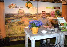 Hans Bentvelsen van African Roots. Het bedrijf produceert stekmateriaal, met name in grassen, en daarvoor zijn de Keniaanse hooglanden ideaal.